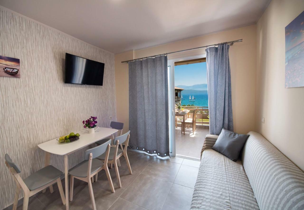 Ifi Sea House Apartment Никиана Екстериор снимка
